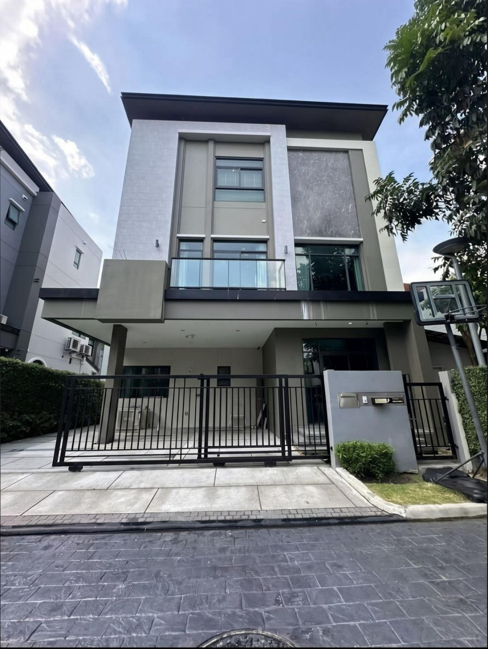 ขายบ้าน เดอะ เจนทริ สุขุมวิท 101 BTS-ปุณณวิถี บางจาก เขต พระโขนง กรุงเทพ CX-172282 ขายบ้าน เดอะ เจนทริ สุขุมวิท 101 BTS-ปุณณวิถี บางจาก เขต พระโขนง กรุงเทพ CX-172282