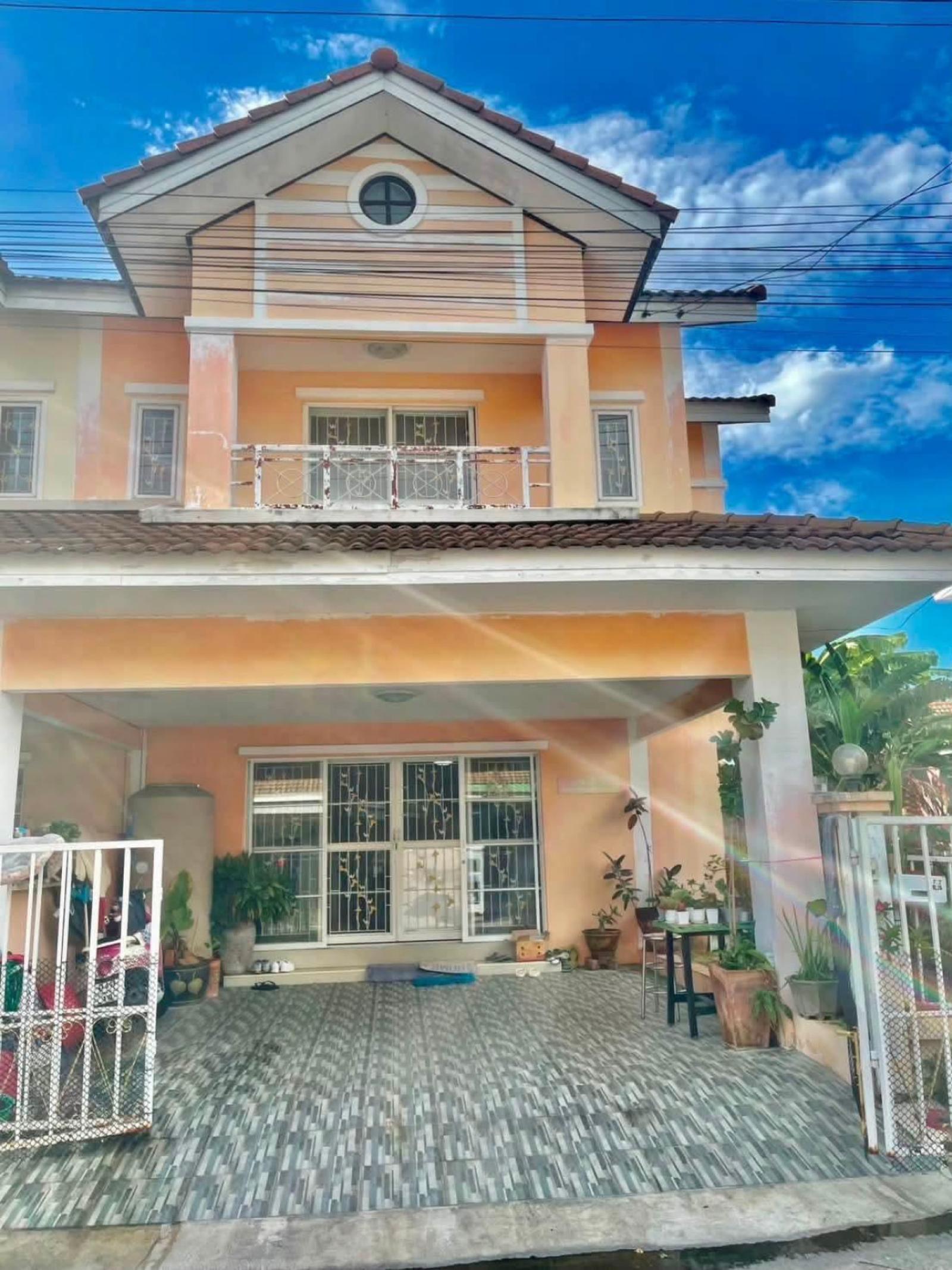 For Sale Townhouse/Townhome  , Baan Suetrong Rangsit khlong 3 , Bueng Yitho , Thanyaburi , Pathum Thani , CX-171721