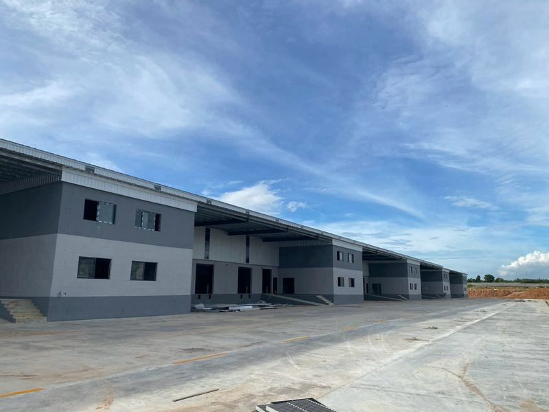 New factory/warehouse for rent in Khao Khansong, Sriracha. Located in a Free Zone (purple zoning, eligible for Factory Permit 4). New factory/warehouse for rent in Khao Khansong, Sriracha. Located in a Free Zone (purple zoning, eligible for Factory Permit 4).