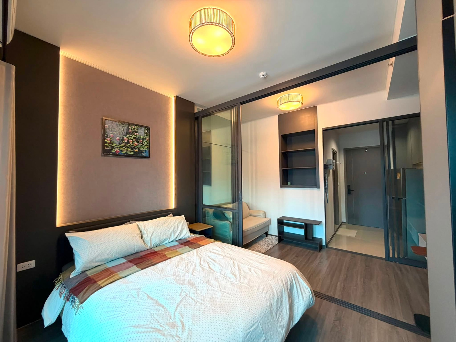 Ideo Sukhumvit–Rama 4 | Brand new condo I Near BTS Phra Khanong , shuttle bus available Ideo Sukhumvit–Rama 4 | Brand new condo I Near BTS Phra Khanong , shuttle bus available