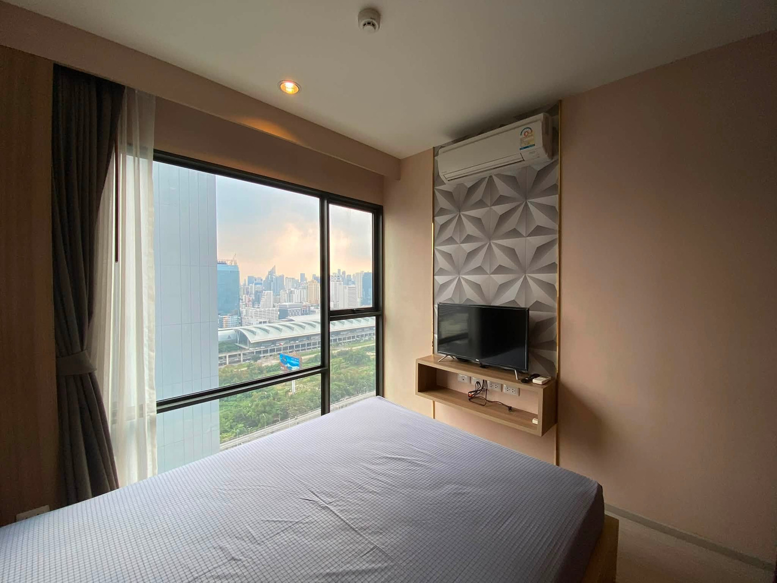 (รหัส R127) ให้เช่าคอนโด โครงการ Rhythm Asoke 1 : ริทึ่ม อโศก 1 – รูปที่ 4