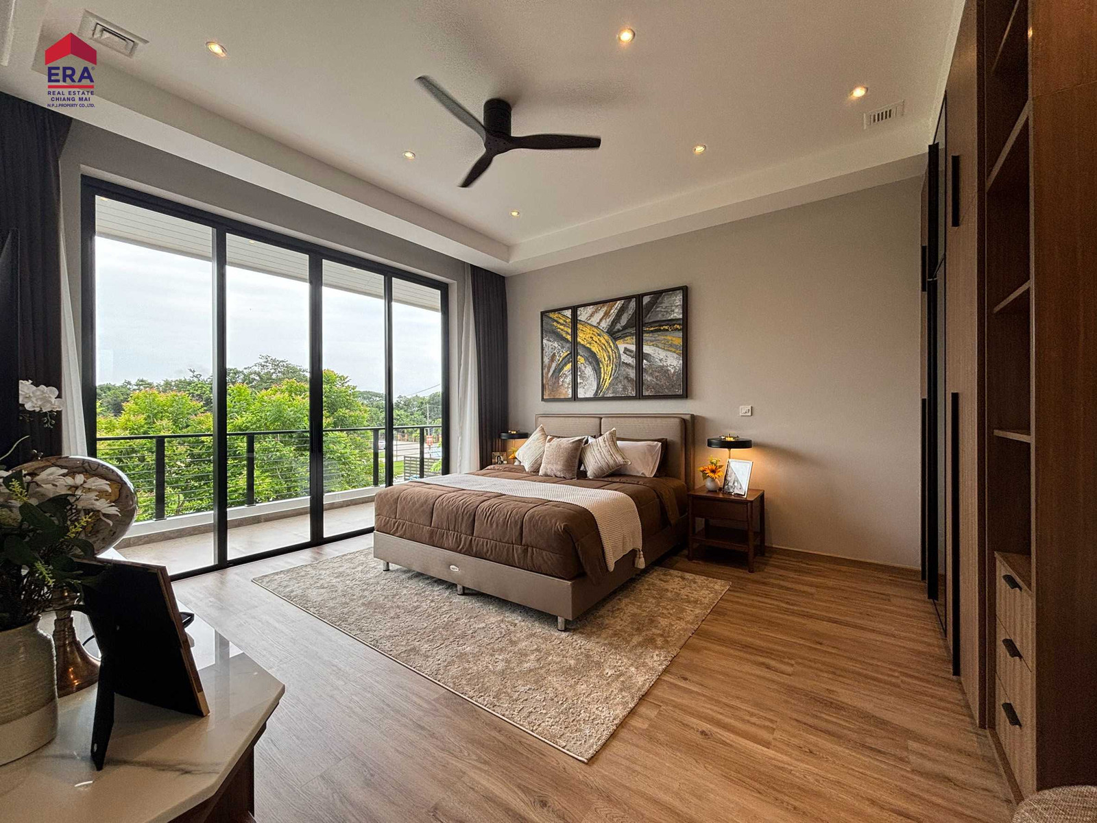 Luxury Pool Villa @ Kad Farang ทำเลที่ดีที่สุดของหางดง พร้อมเฟอร์นิเจอร์ Luxury Pool Villa @ Kad Farang ทำเลที่ดีที่สุดของหางดง พร้อมเฟอร์นิเจอร์