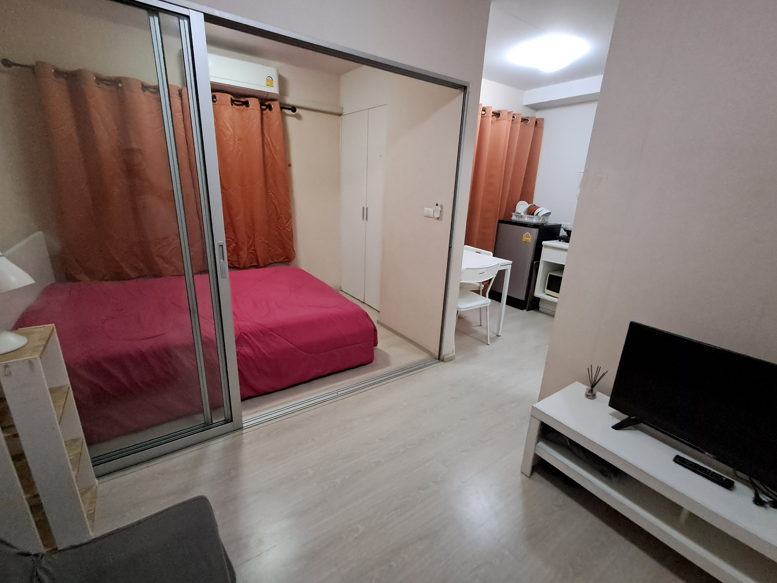 For rent, Plum Condo Park Rangsit Phase 3, Building A, 8th floor, pool view room, beautiful garden, 7,000 per month, fully equipped, 22.5 sq m.