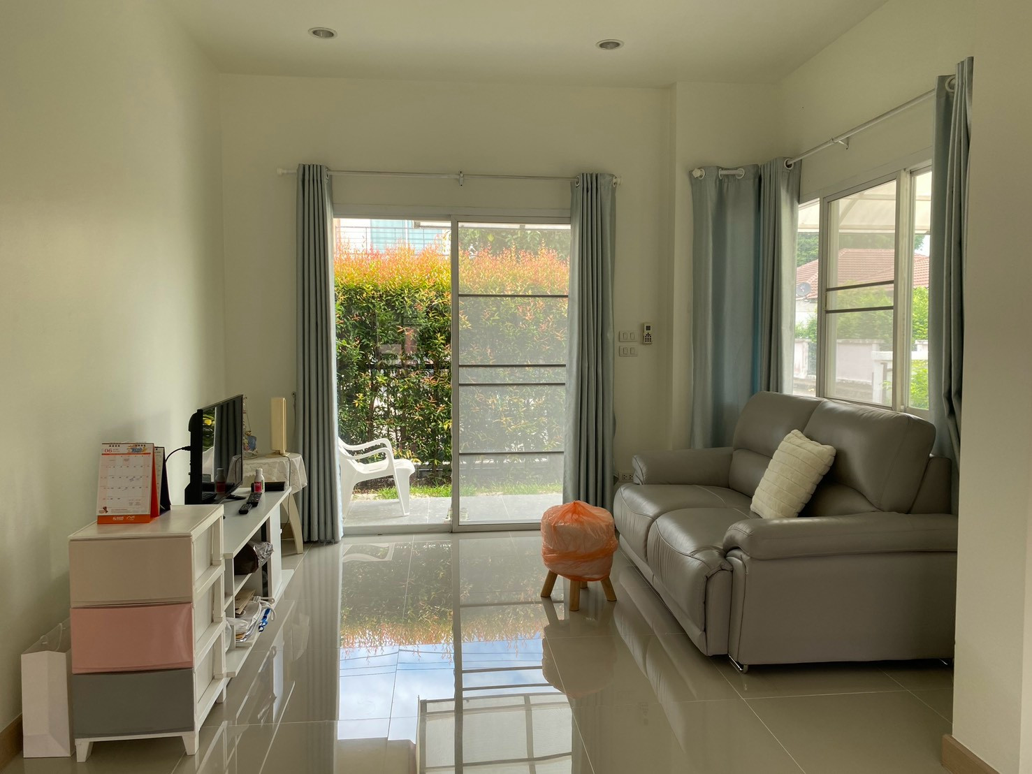 97905 - ขายบ้านชั้นเดียว 69.5 ตร.ว. | 2 นอน | 2 น้ำ | 1 ที่จอดรถ 97905 - ขายบ้านชั้นเดียว 69.5 ตร.ว. | 2 นอน | 2 น้ำ | 1 ที่จอดรถ