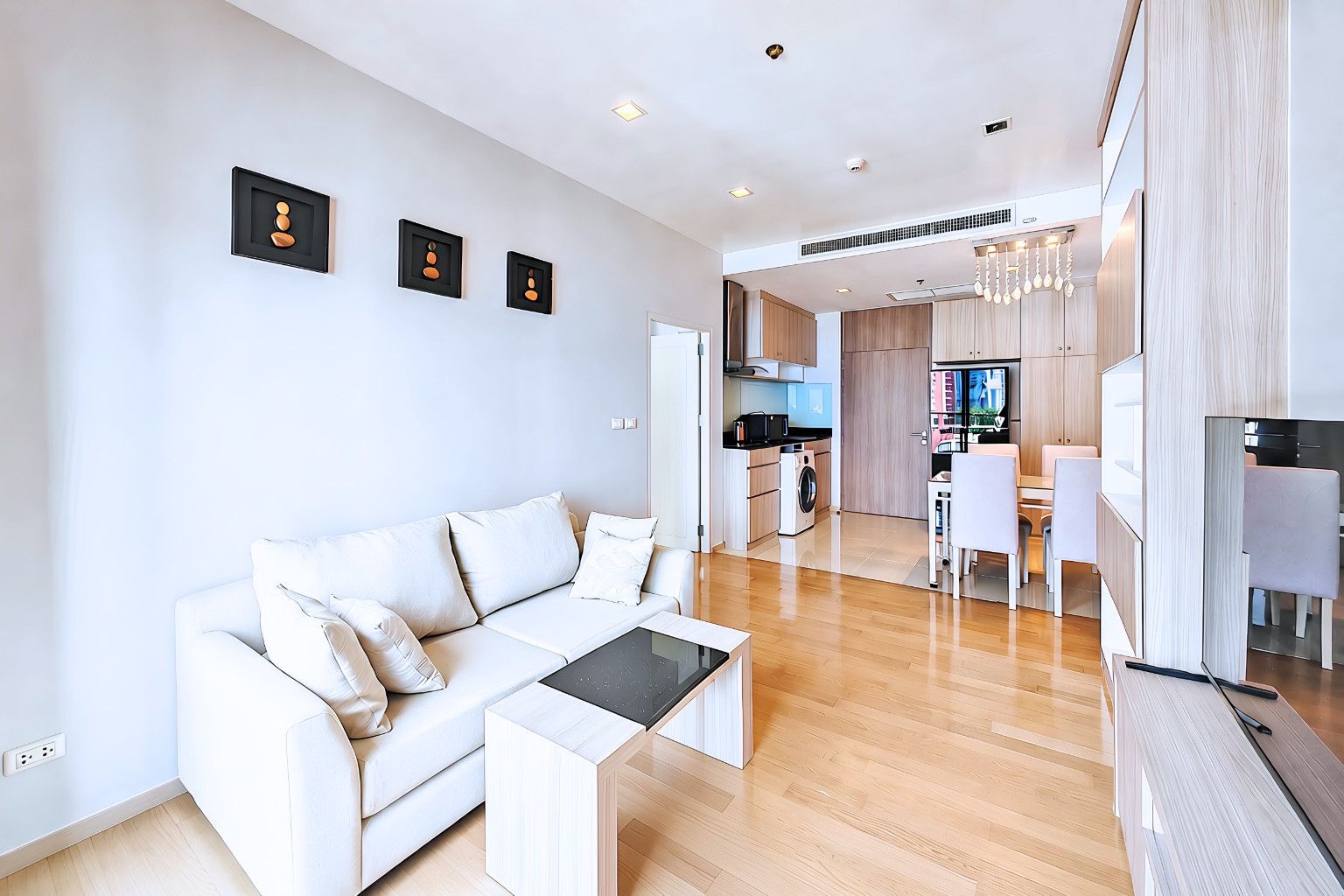 【Just Renovation】🏢Noble Reveal Com100% 【Just Renovation】🏢Noble Reveal Com100%
