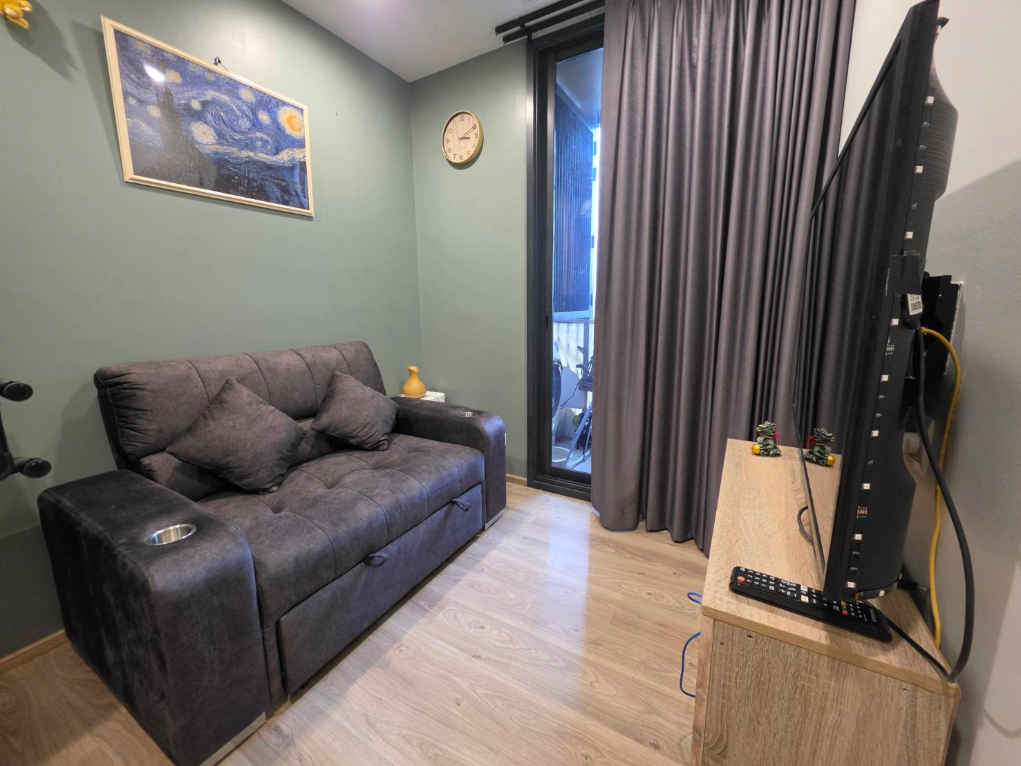 Condo for sale, Oka Haus Sukhumvit 36, 12th floor, pool view, good location, near BTS Thonglor.