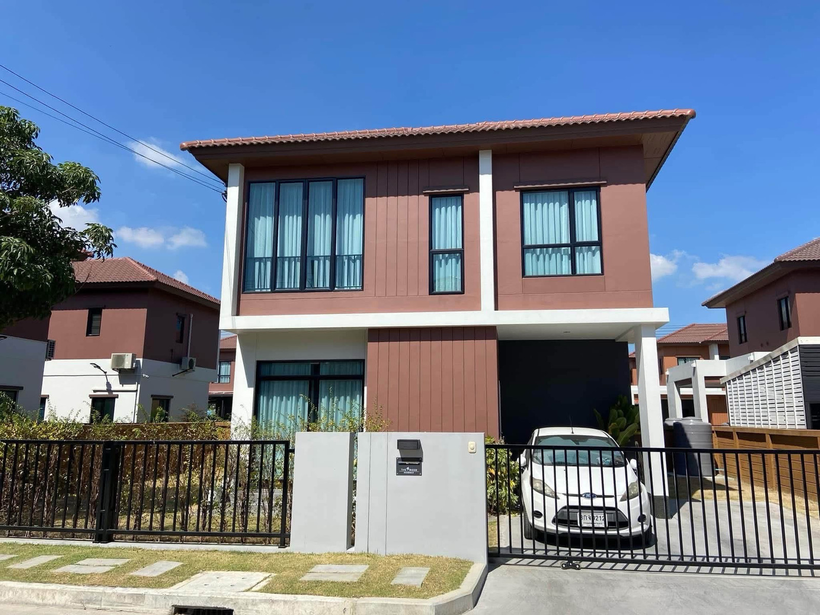 Single house for rent, The Ricco Residence, Wongwaen-Hathairat. Near Safari World and Fashion Island Department Store Single house for rent, The Ricco Residence, Wongwaen-Hathairat. Near Safari World and Fashion Island Department Store