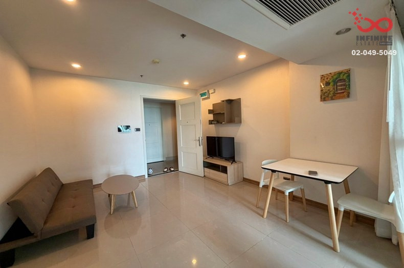 Condo for sale, Supalai Wellington 2, Huai Khwang, 42 sq m, 4th floor, near MRT Cultural Center. Condo for sale, Supalai Wellington 2, Huai Khwang, 42 sq m, 4th floor, near MRT Cultural Center.