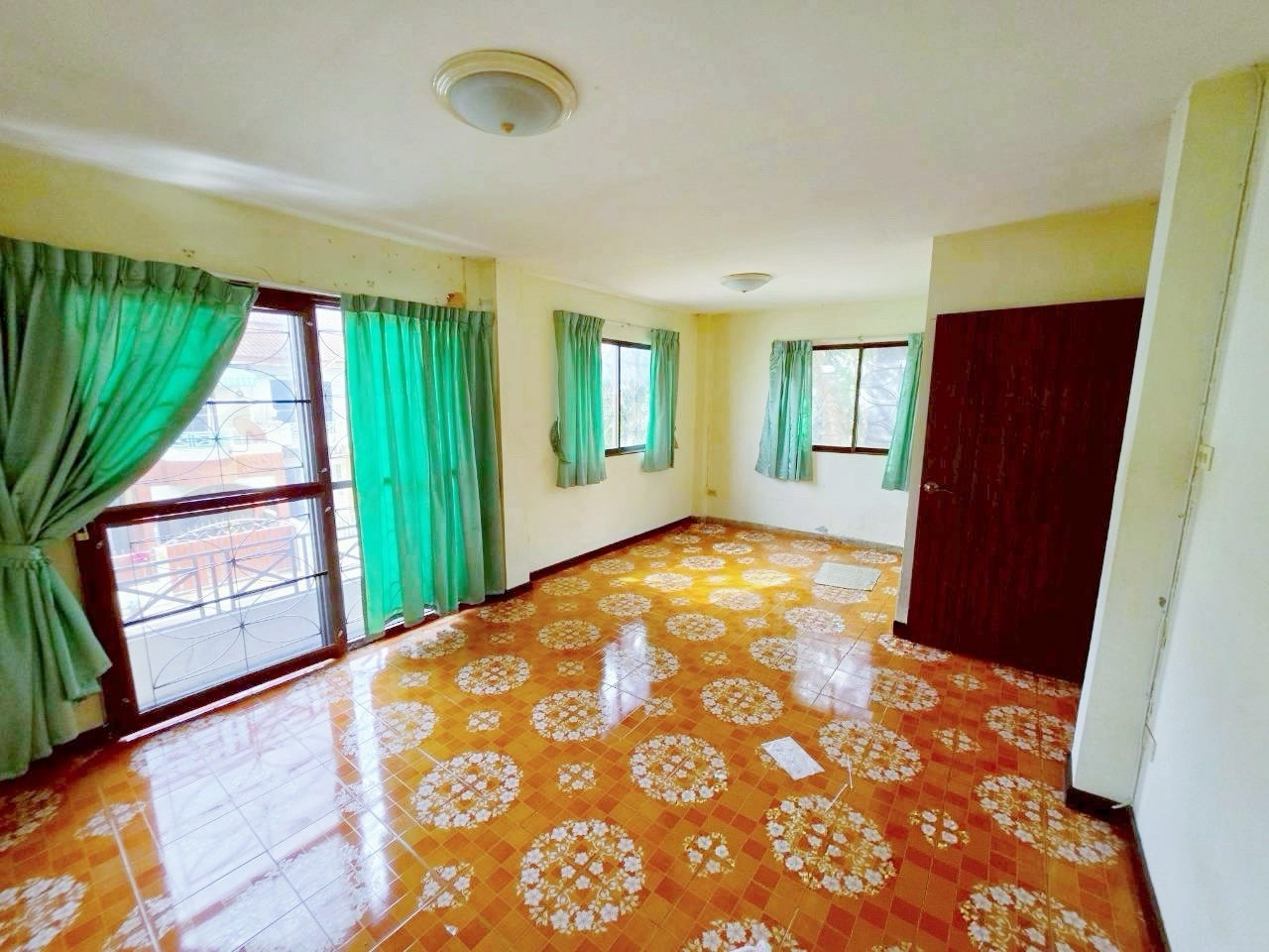 2-story townhouse, Casalina Village 5, Watcharaphon 14, 4 bedrooms, 2 bathrooms, next to the main road, corner house next to the central garden, convenient travel, Ramindra Ring Road. Chalong Rat Expressway (under renovation) – รูปที่ 4