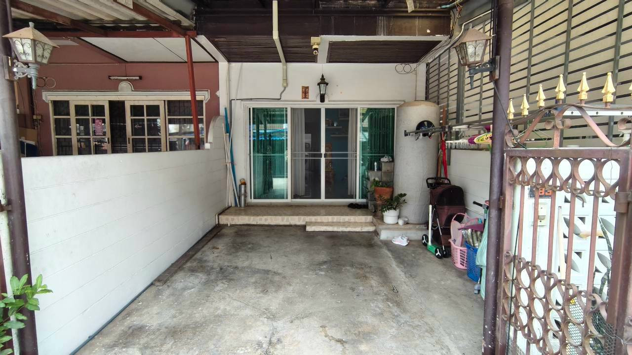 ขายทาวน์เฮ้าส์พหลโยธิน52แยก7 หมู่บ้านซื่อตรง สายไหม พื้นที่ 16.5 ตร.วา ใกล้ BTS สะพานใหม่ ตกแต่งต่อเติมสวย ราคาโคตรถูก เพียง 2.55 ล้าน เดินทางสะดวก – รูปที่ 4