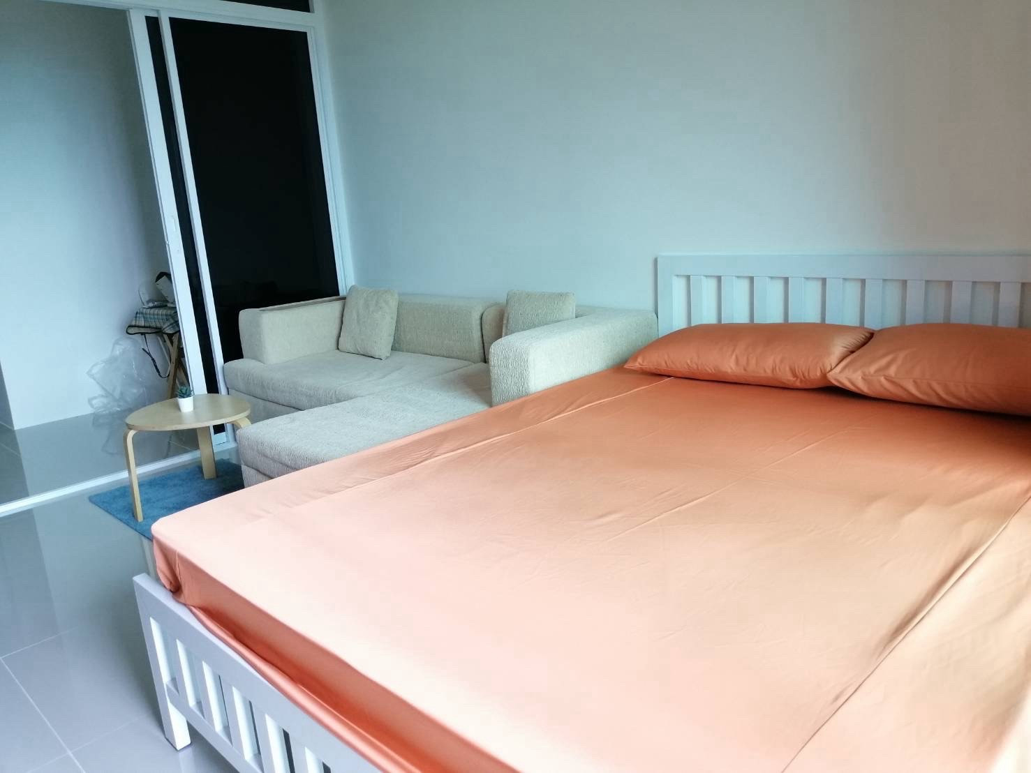 ห้องชั้นสูง วิวดี ทำเลศรีนครินทร์ ใกล้รถไฟฟ้าหลายสาย เดินทางสะดวก – รูปที่ 4