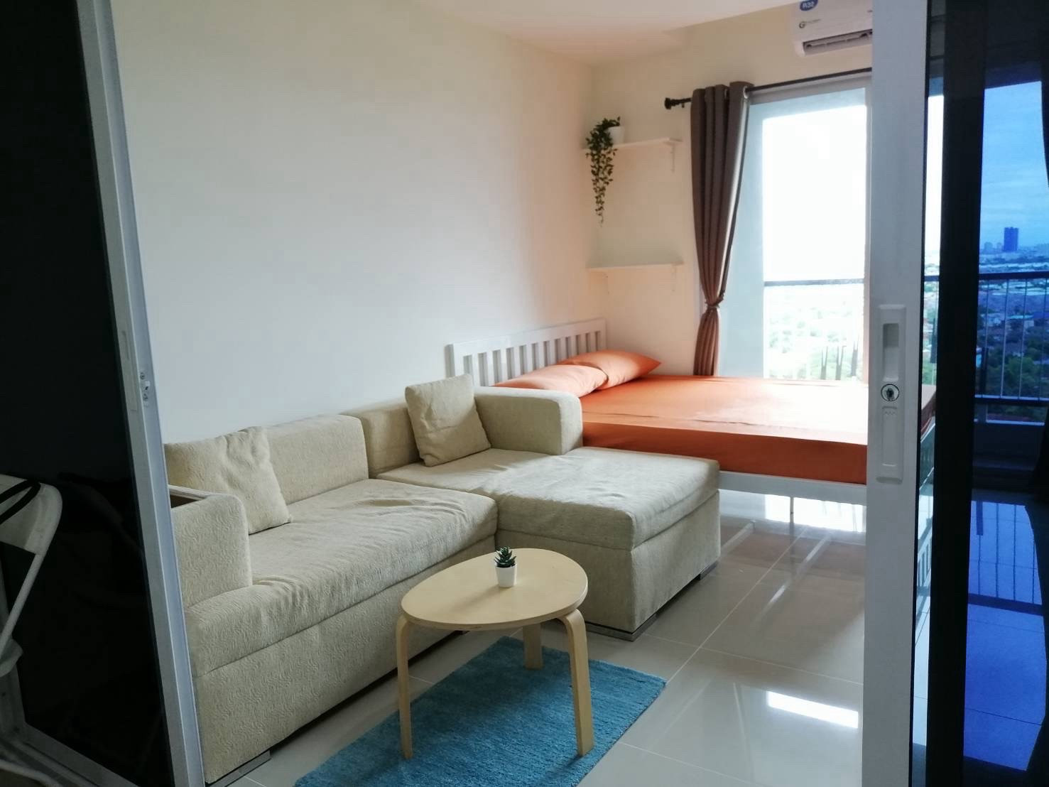 ห้องชั้นสูง วิวดี ทำเลศรีนครินทร์ ใกล้รถไฟฟ้าหลายสาย เดินทางสะดวก – รูปที่ 2