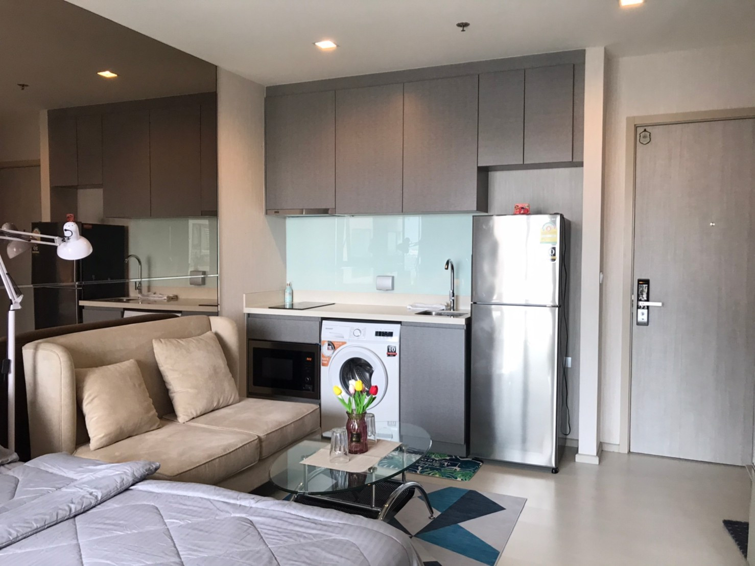 ให้เช่าถูก คอนโด Rhythm Sukhumvit 36-38 วิวสระ ห้องสวย พร้อมอยู่ – รูปที่ 4