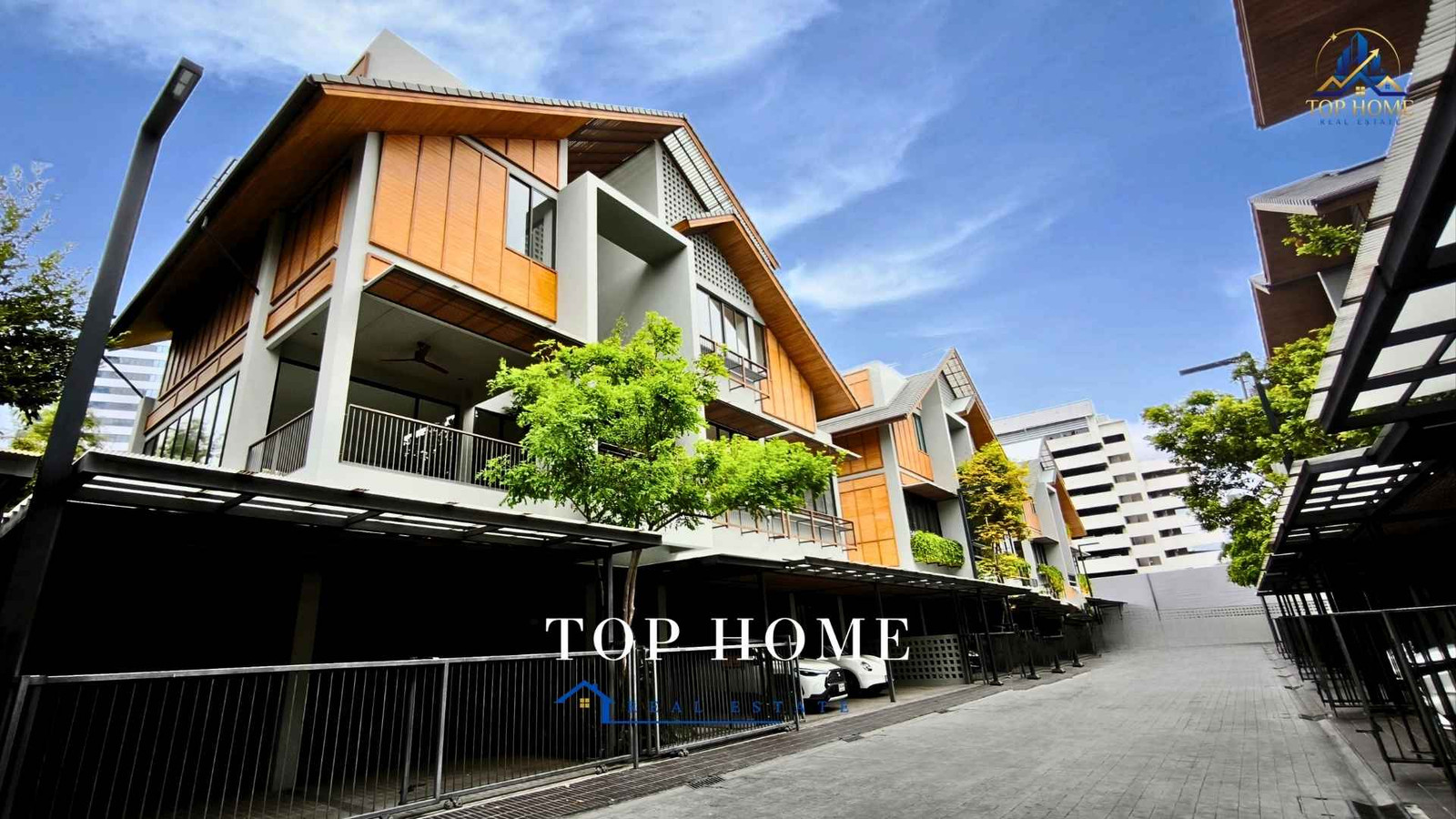 🔥 ขายด่วน! SUPER LUXURY MODERN TROPICAL HOUSE | บ้านบ้าน วิภาวดี 20 🔥 ✨“บ้านหรูที่ให้คุณสร้าง Masterpiece ในแบบของตัวเอง” 🏡 พื้นที่ใช้สอย 620 ตร.ม. | ที่ดิน 88.70 ตร.ว. – รูปที่ 2