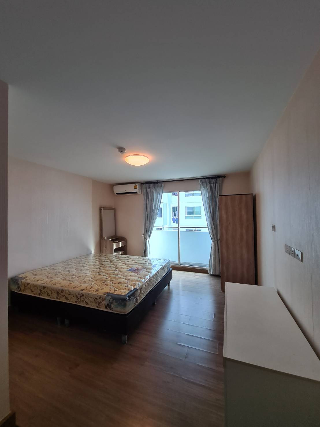 🔥 Special price only 5,500 baht/month Plum Condo Phahonyothin 89 Phase 3A, releases it himself. 🔥 Special price only 5,500 baht/month Plum Condo Phahonyothin 89 Phase 3A, releases it himself.