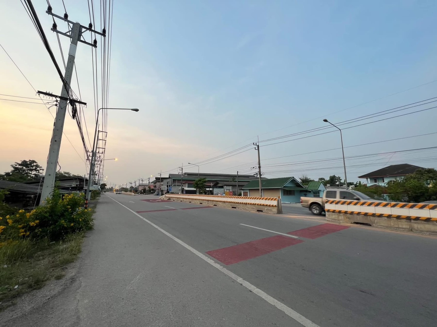 Land for sale in Nakhon Pathom Province, beautiful, good price, can be sold separately, Bang Len District, next to Krung Non-Jong Thanom Road. – รูปที่ 4