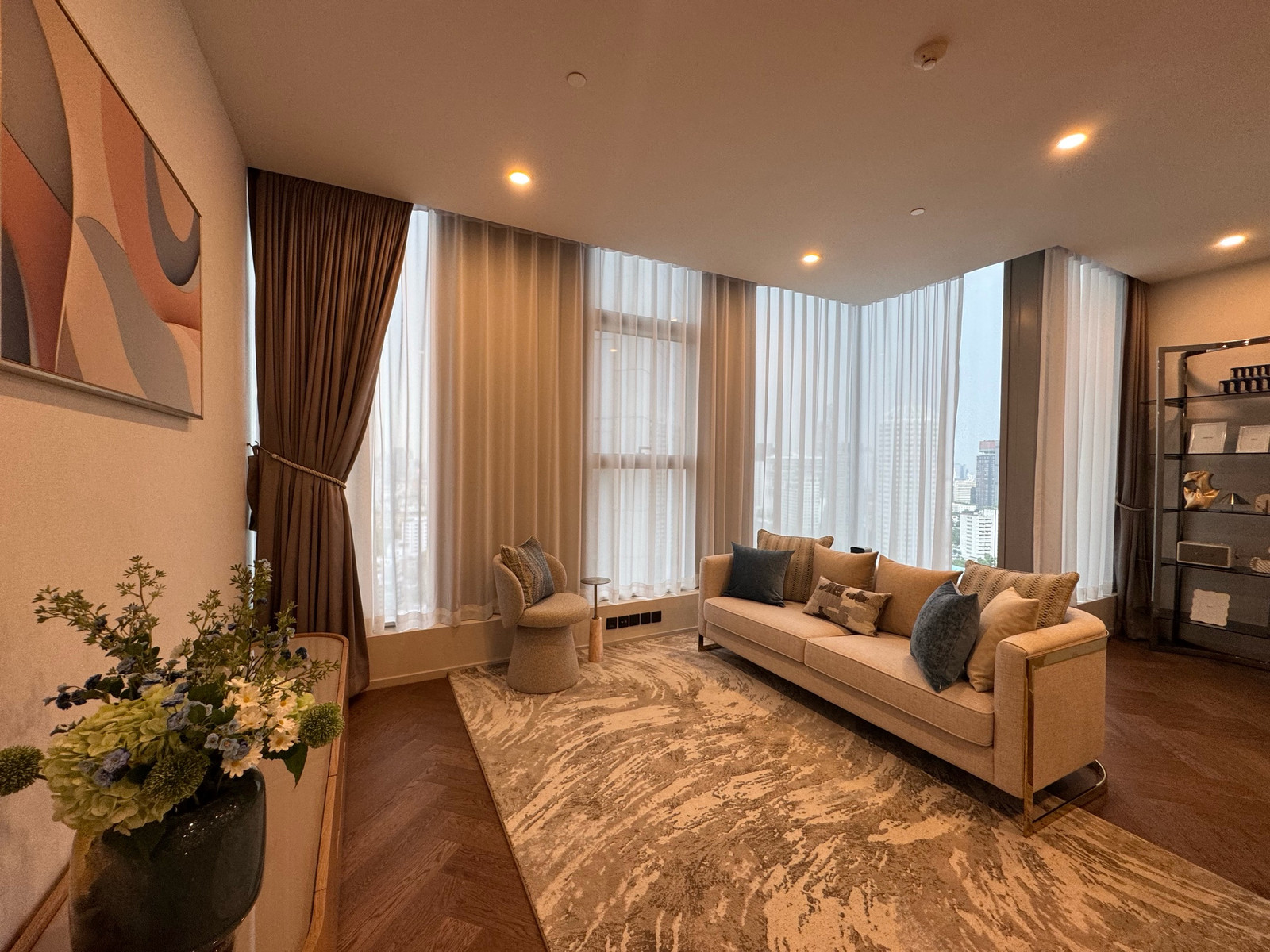Hot Deal 2 Bedroom The Residences 38 price 35.97 Mb 30 meters to BTS Thonglor contact @198dtnoo Hot Deal 2 Bedroom The Residences 38 price 35.97 Mb 30 meters to BTS Thonglor contact @198dtnoo