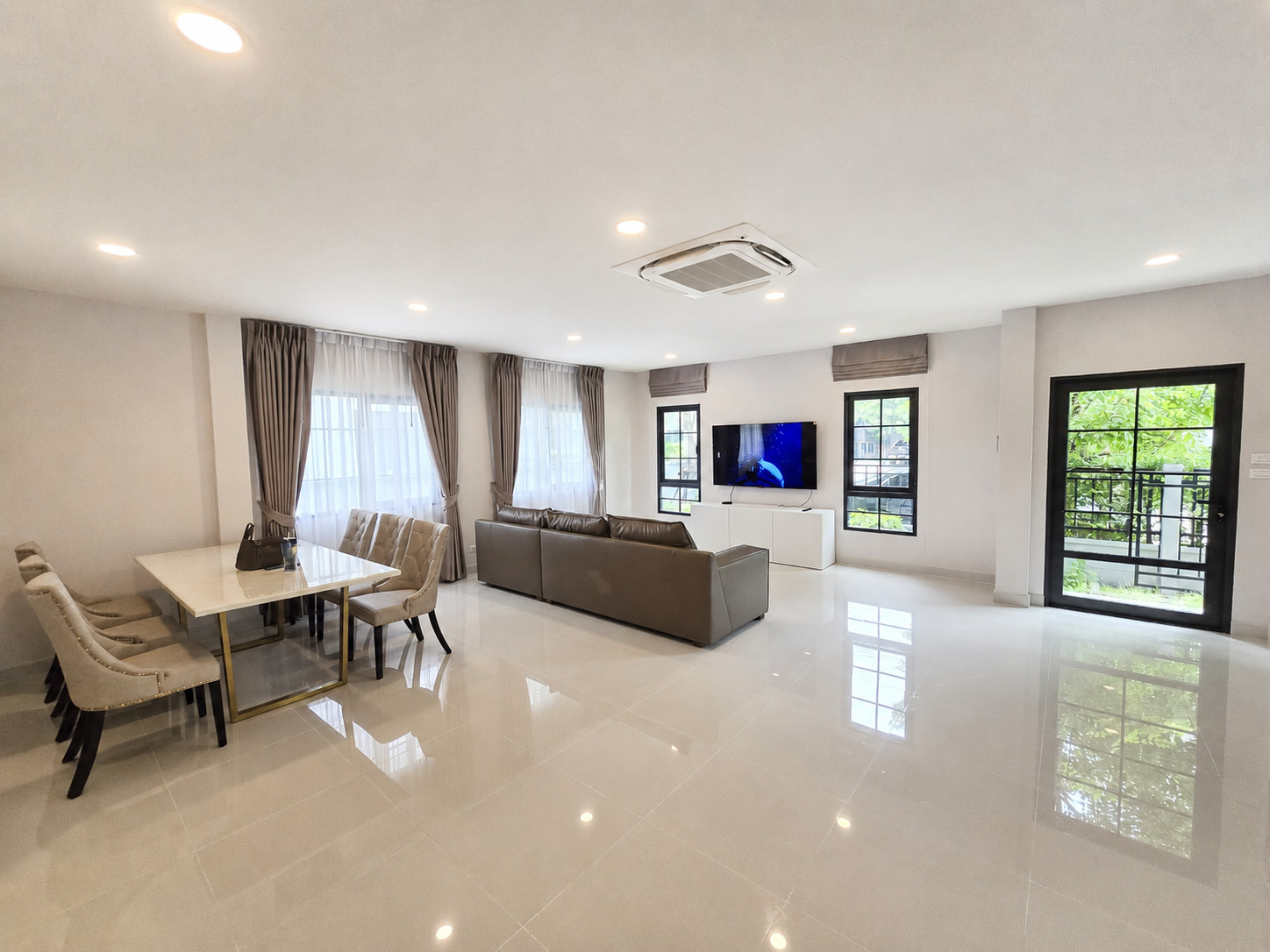 🔥 บ้านเดี่ยว 2 ชั้น ทำเลบางแค เพียง 12 ล้านบาท! 🔥ขายพร้อมผู้เช่า 🏡 เซนโทร เพชรเกษม-บางแค – รูปที่ 2