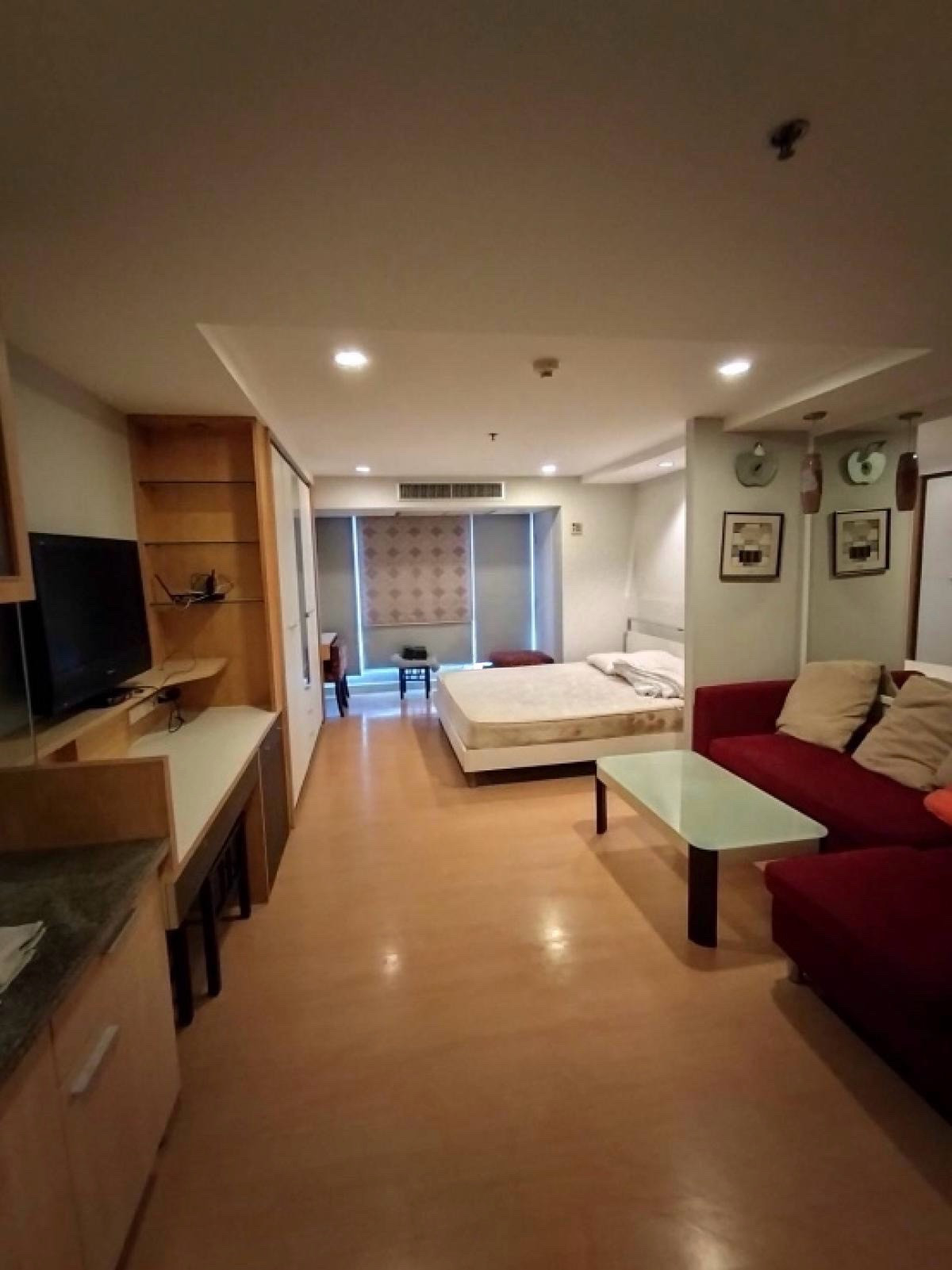 The Trendy Condominium 35 ตรม. เฟอน์ครบ 15000 บาท The Trendy Condominium 35 ตรม. เฟอน์ครบ 15000 บาท