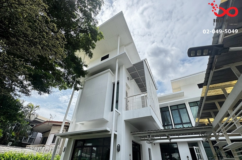 ขายบ้านเดี่ยว สไตล์โมเดิร์น 2 ชั้น 97 ตร.ว. ลาดพร้าววังหิน 52 พร้อมโซลาร์เซลล์ 5 kW – รูปที่ 3