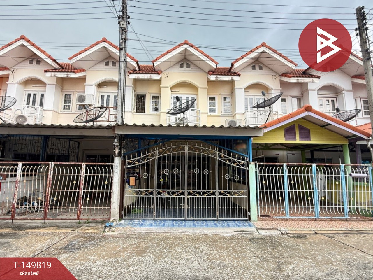 ขายทาวน์เฮ้าส์ 2 ชั้น เนื้อที่ 16 ตร.วา ต.บางกระเบา นครชัยศรี นครปฐม พร้อมอยู่ ขายทาวน์เฮ้าส์ 2 ชั้น เนื้อที่ 16 ตร.วา ต.บางกระเบา นครชัยศรี นครปฐม พร้อมอยู่