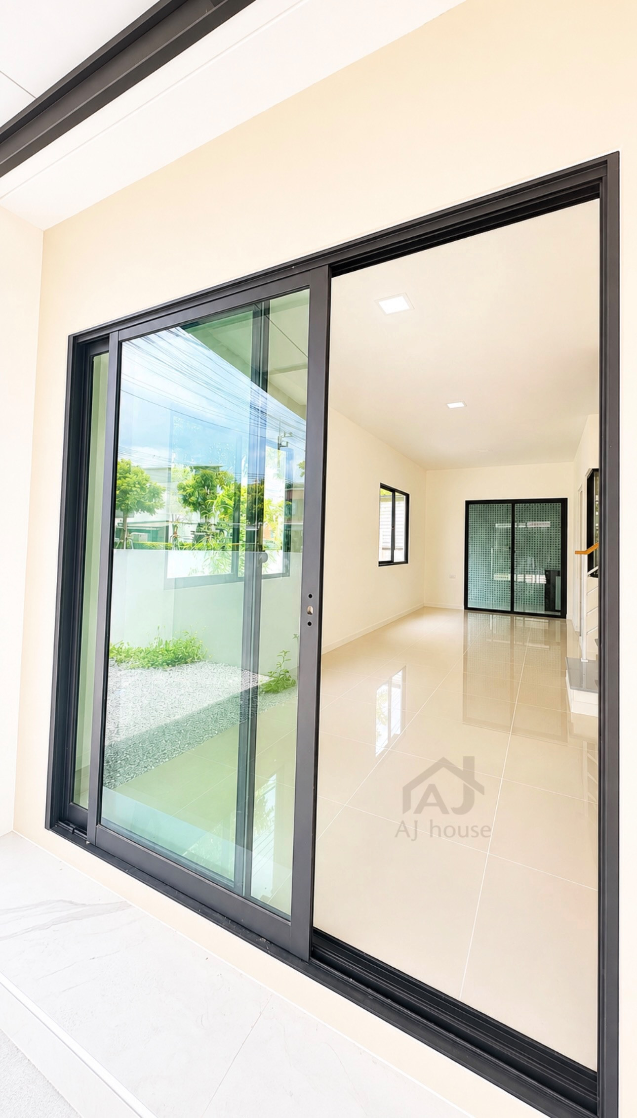 ทาวน์โฮมหลังมุม 🏡 ทาวน์โฮม 3 ห้องนอน 3 ห้องน้ำ  สิริ เพลส เพชรเกษม–สาย 4 | พร้อมอยู่ ราคาพิเศษ! – รูปที่ 3