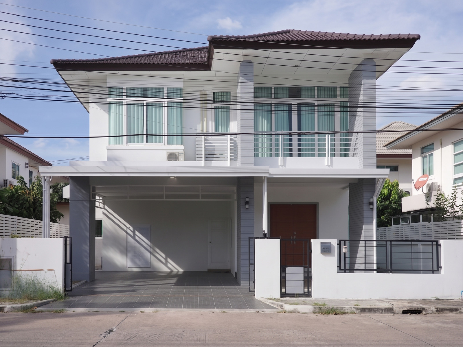 For sale/rent: Single house in Sriracha, Country Home Lake & Park project. Beautiful house with lake view. For sale/rent: Single house in Sriracha, Country Home Lake & Park project. Beautiful house with lake view.