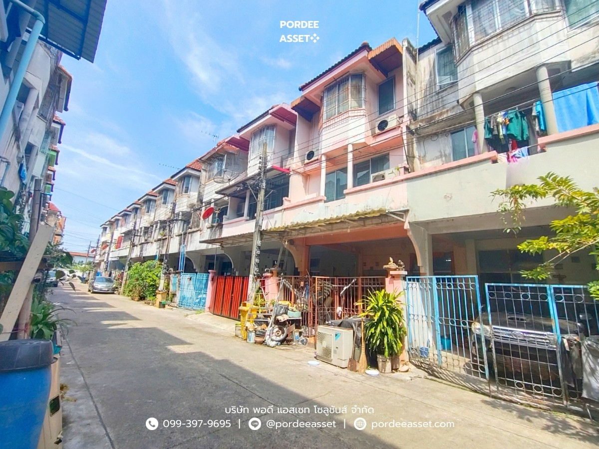 ทาวน์เฮาส์ 3 ชั้น ถ.แจ้งวัฒนะ-ปากเกร็ด ซ.36 ทำเลดี ใกล้รถไฟฟ้า ราคาถูก : Townhouse 3 levels Chaengwattana - Pak Kret 36 – รูปที่ 2