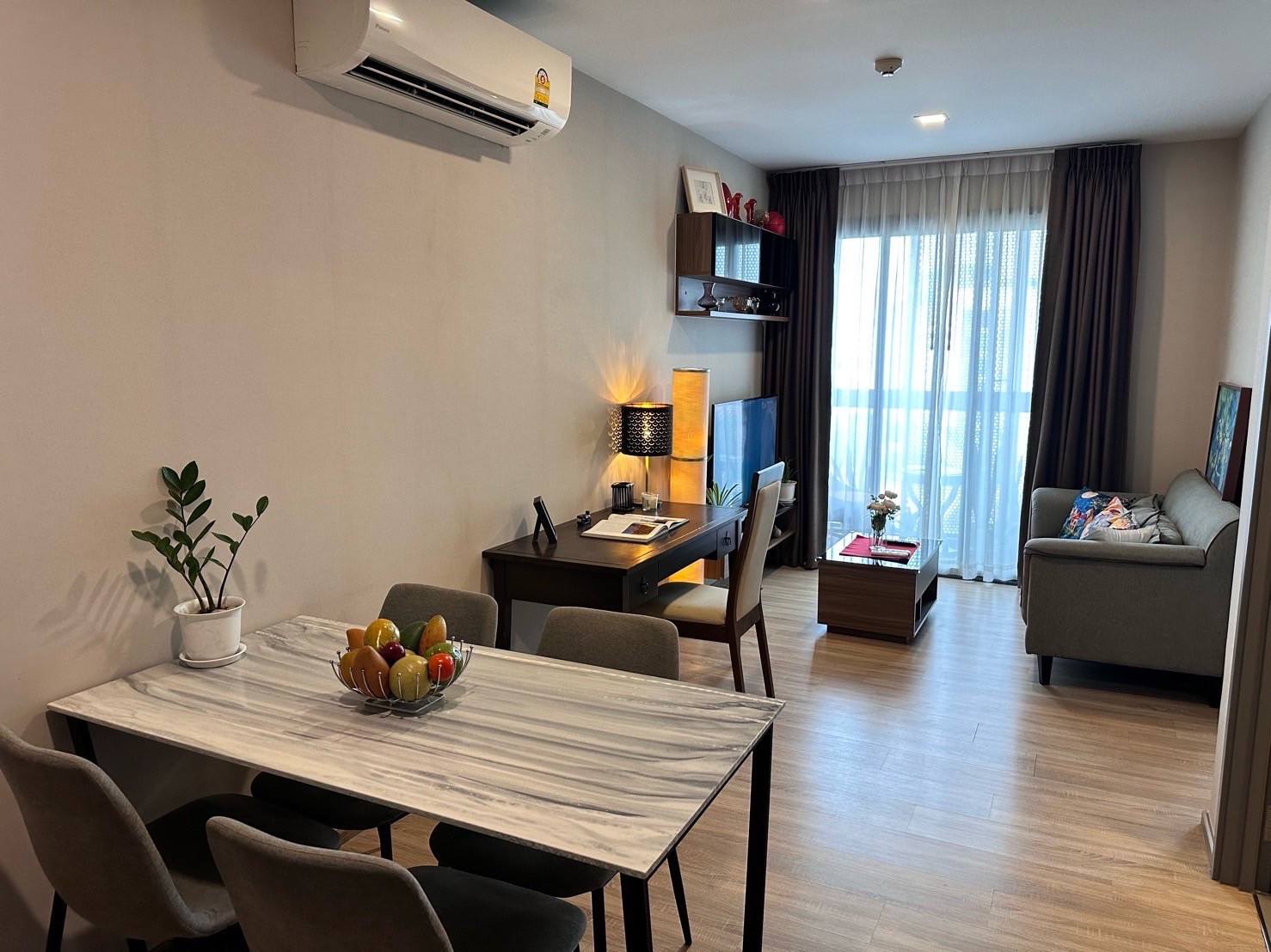 🏡 Taka Haus Ekkamai 12 | ห้องสวยสภาพใหม่มาก ครัวกว้าง ทำเลใจกลางเอกมัย 🏡 Taka Haus Ekkamai 12 | ห้องสวยสภาพใหม่มาก ครัวกว้าง ทำเลใจกลางเอกมัย