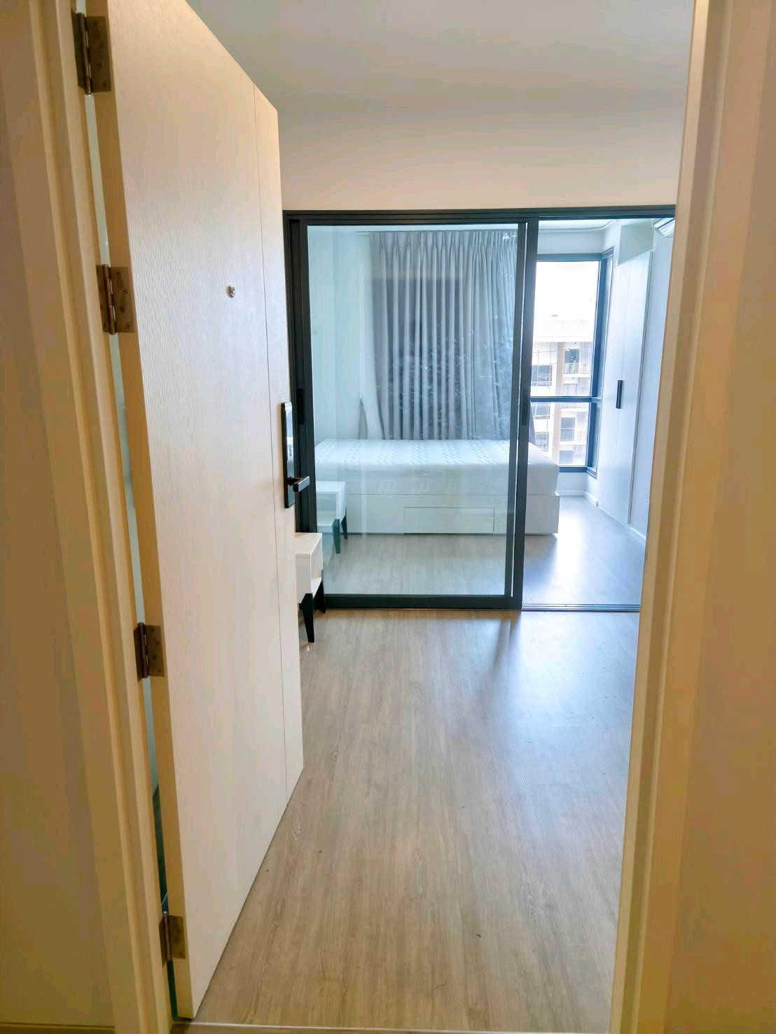 Room for rent (Brand new) furniture Complete electrical appliances Ready to move in Room for rent (Brand new) furniture Complete electrical appliances Ready to move in