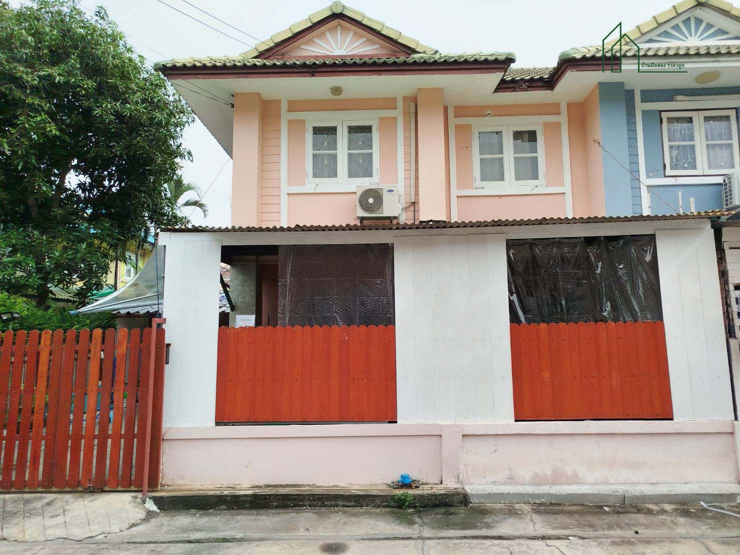 2-story townhouse, corner house, 30 sq m., Pruksa 15, Bang Phli-Tamru.