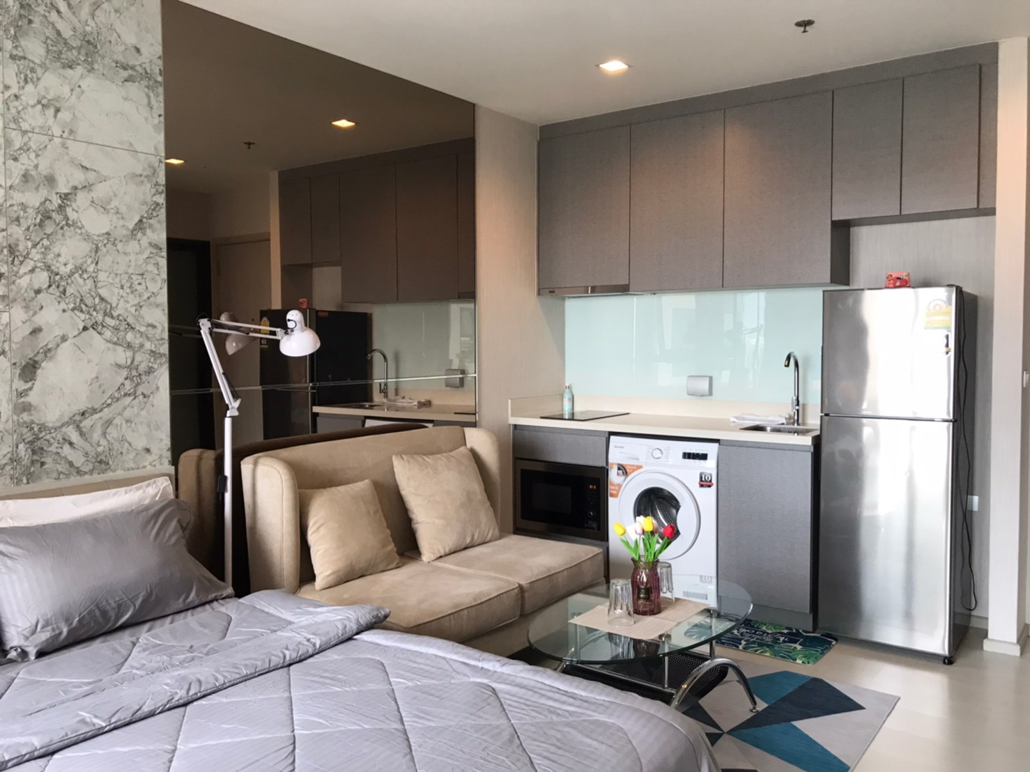 ให้เช่าถูก คอนโด Rhythm Sukhumvit 36-38 วิวสระ ห้องสวย พร้อมอยู่ – รูปที่ 2