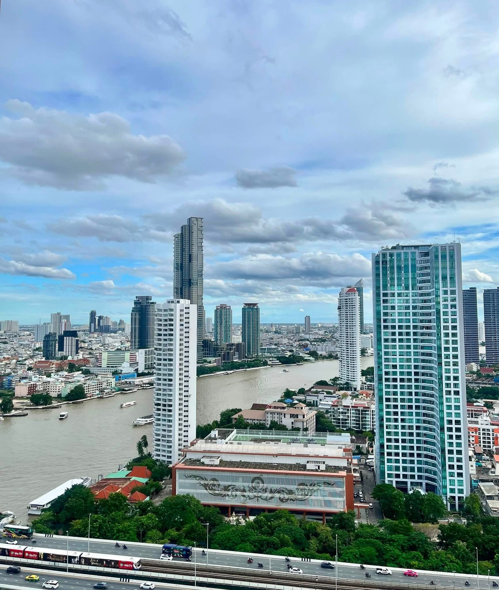 เดอะริเวอร์ 3 ห้องนอน 85k เดอะริเวอร์ 3 ห้องนอน 85k