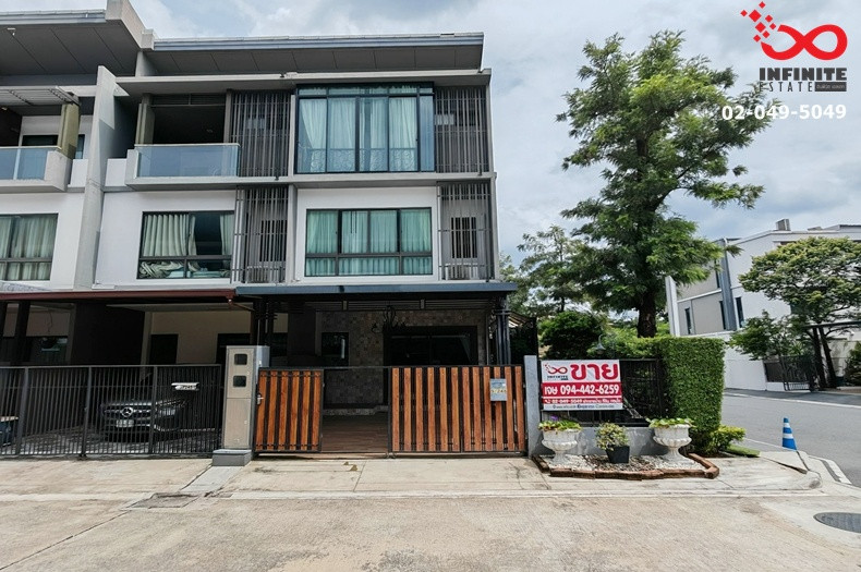 Townhome for sale, 3 floors, 31 sq m, corner unit, The Landmark. Ekkamai-Ramintra Sukonthasawat Road Townhome for sale, 3 floors, 31 sq m, corner unit, The Landmark. Ekkamai-Ramintra Sukonthasawat Road