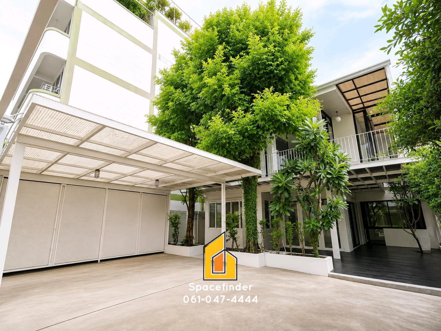 Pet friendly Detached House In Sathorn /Chan Road For Rent Suitable For Chef Table, Home Office or Cafe Pet friendly Detached House In Sathorn /Chan Road For Rent Suitable For Chef Table, Home Office or Cafe