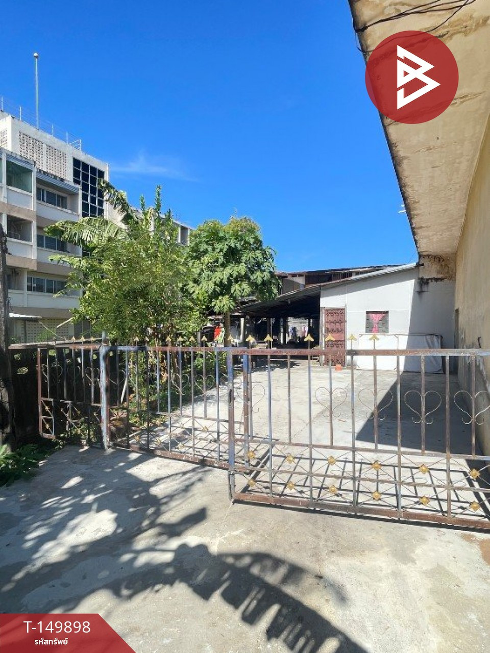 Land for sale with buildings, area 46.7 square meters, Bung, Amnat Charoen Land for sale with buildings, area 46.7 square meters, Bung, Amnat Charoen