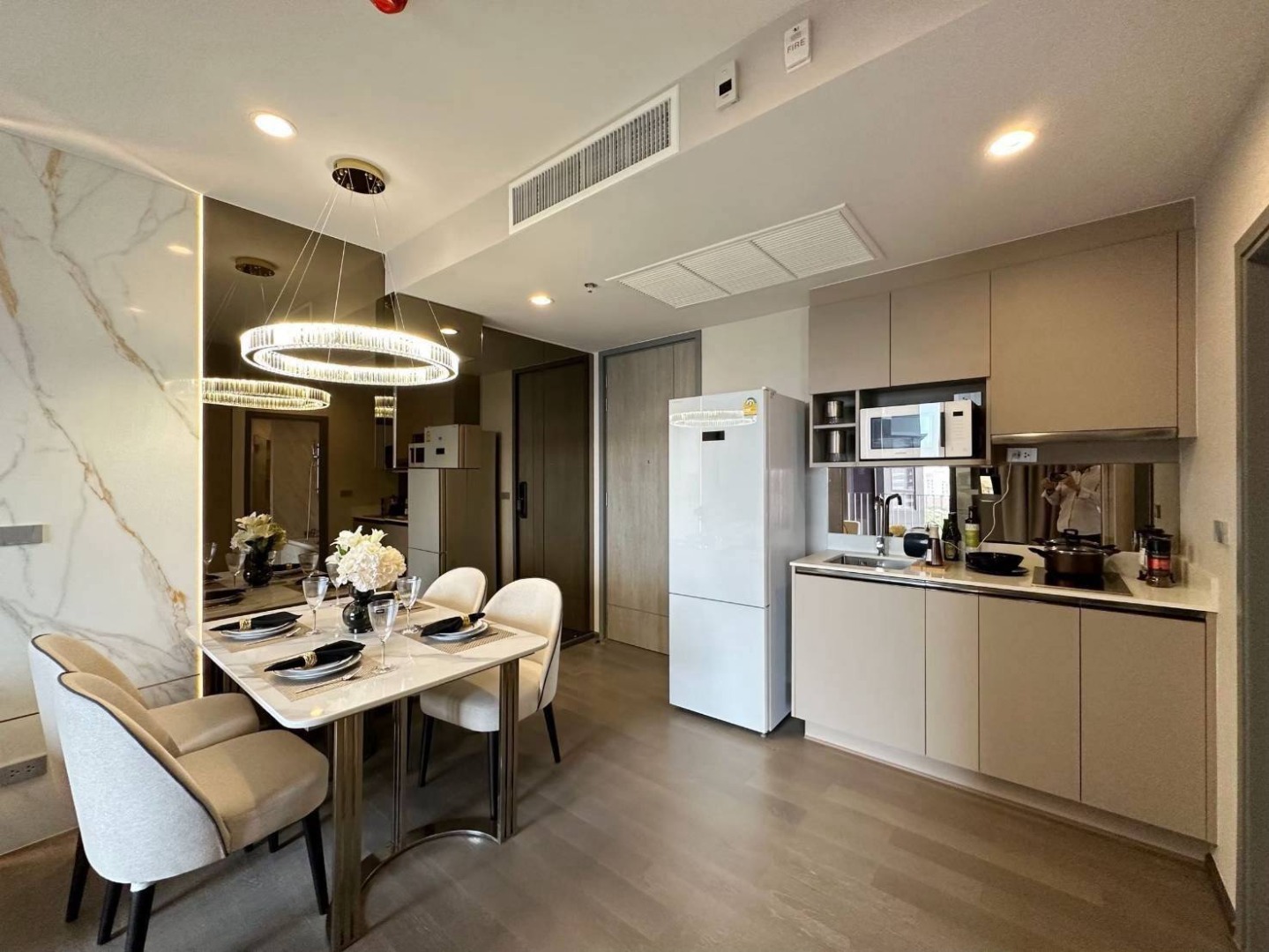 🏙️ COCO PARC Rama 4 | 1 Bedroom, 42 sq.m., 24th Floor, next to MRT Khlong Toei – รูปที่ 2