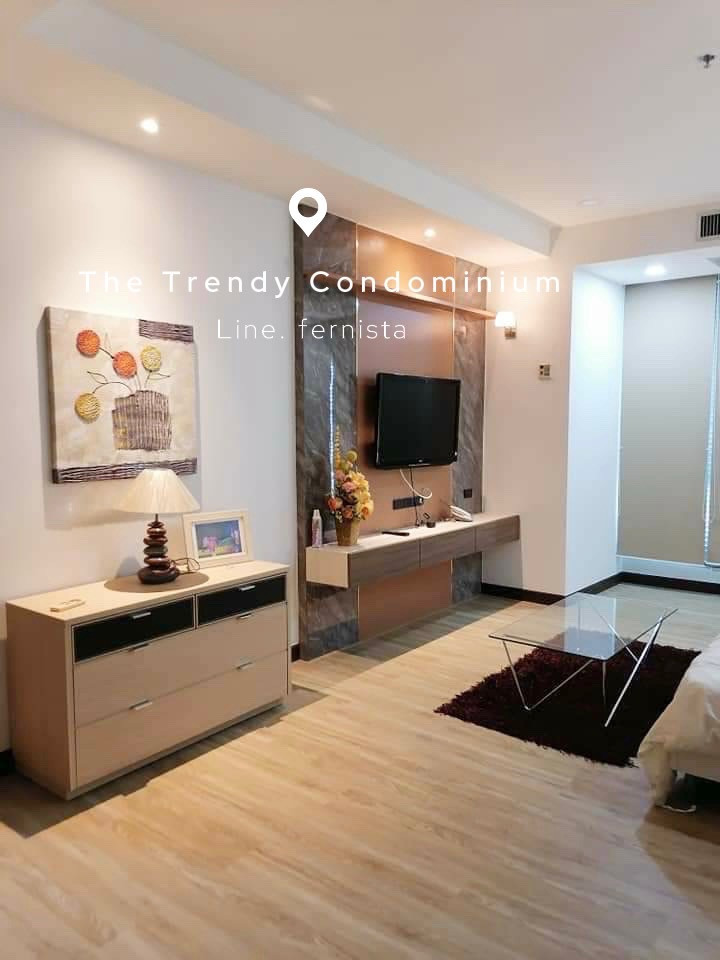 The Trendy Condominium Best deal 1B 1B high floor size 74, City view, Fully furnished, Very good conditioned, Sell 6.9 MB only (BTS Nana)