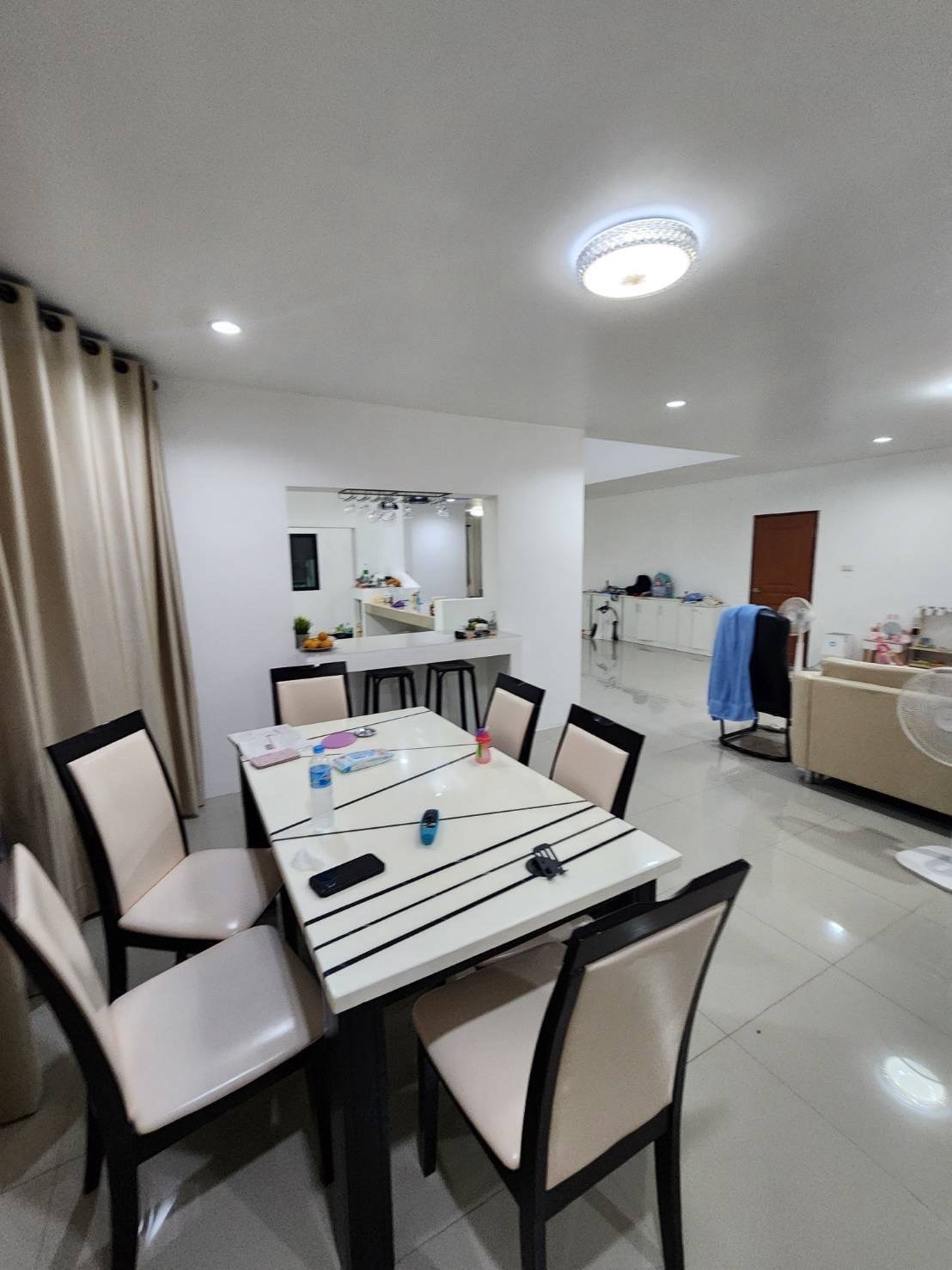 ขายบ้านสวยมาก   ขนาด 3 นอน 3 น้ำ จอดรถได้ 6 คัน – รูปที่ 2