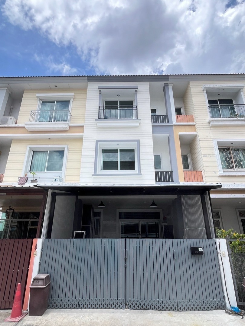 Grandity Sathupradit| รีโนเวทใหม่ พร้อมอยู่ ใจกลางสาทร✨ Grandity Sathupradit| รีโนเวทใหม่ พร้อมอยู่ ใจกลางสาทร✨