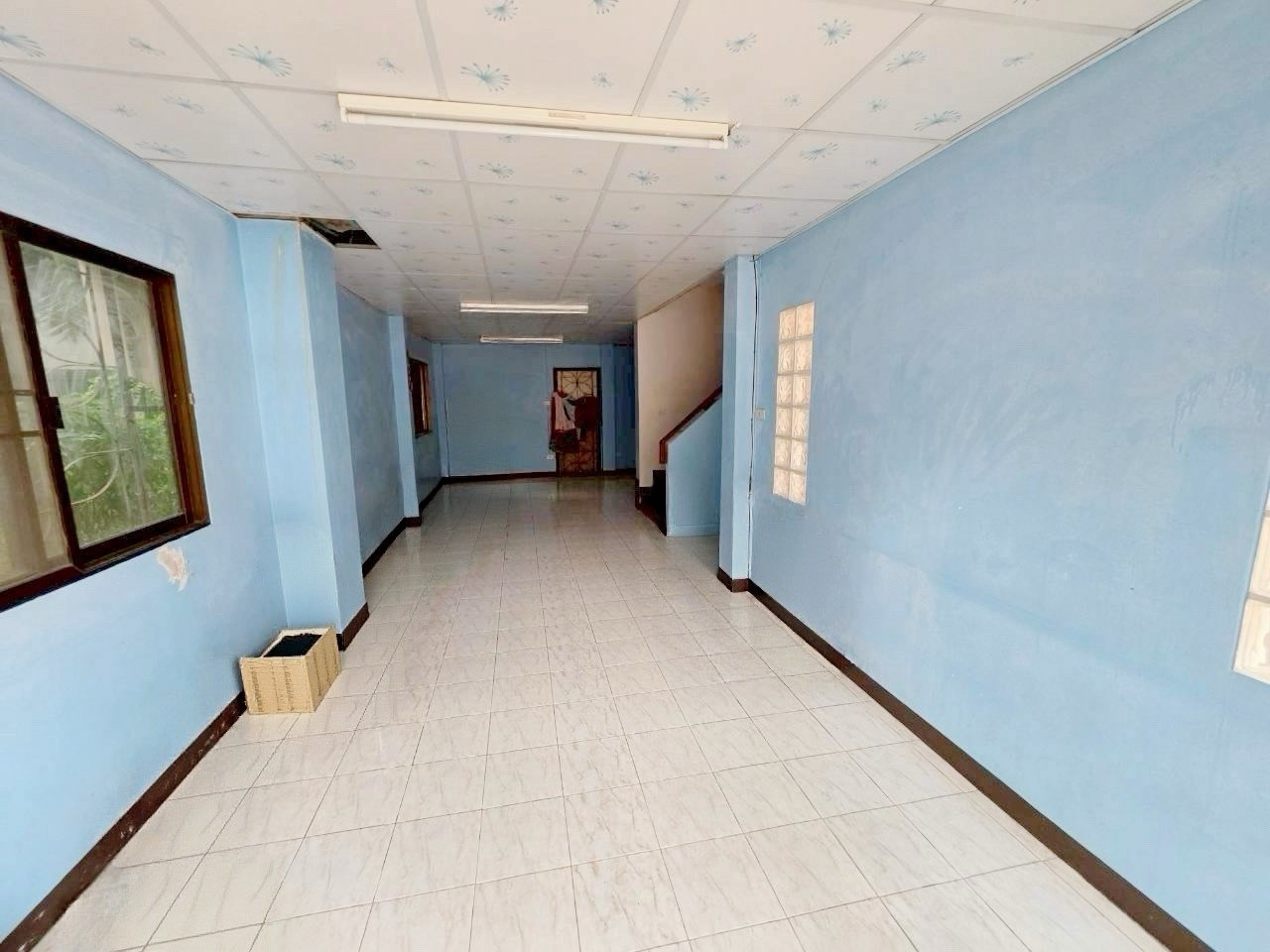 2-story townhouse, Casalina Village 5, Watcharaphon 14, 4 bedrooms, 2 bathrooms, next to the main road, corner house next to the central garden, convenient travel, Ramindra Ring Road. Chalong Rat Expressway (under renovation) – รูปที่ 2
