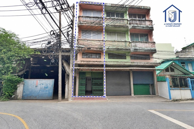 Commercial building for sale, 3.5 floors, Suksawat Road 84, Soi Wat Khu Sang. Near Kanchanaphisek Expressway (Southern Ring Road) Commercial building for sale, 3.5 floors, Suksawat Road 84, Soi Wat Khu Sang. Near Kanchanaphisek Expressway (Southern Ring Road)