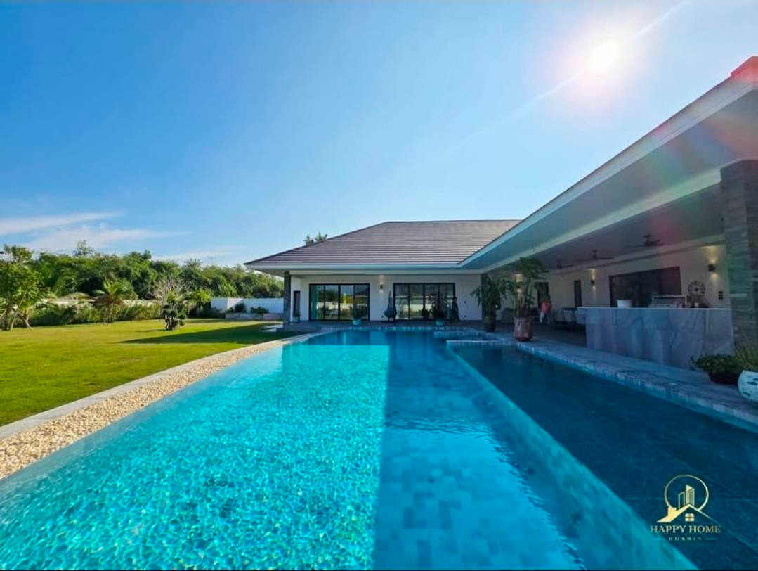 PRICE REDUCED! พูลวิลล่าหรู 4 ห้องนอน บนที่ดินขนาดใหญ่ 2,500 ตร.ม. PRICE REDUCED! พูลวิลล่าหรู 4 ห้องนอน บนที่ดินขนาดใหญ่ 2,500 ตร.ม.
