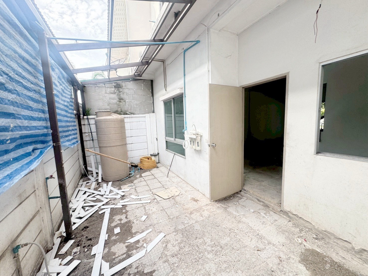 ทาวน์เฮ้าส์ 2 ชั้น ม.วิสต้า อเวนิว วัชรพล 3นอน 2น้ำ ติดถนนใหญ่ หน้าบ้านติดสวนส่วนกลาง เดินทางสะดวก วงแหวนรามอินทรา ทางด่วนฉลองรัช (อยู่ระหว่างรีโนเวทใหม่) – รูปที่ 3