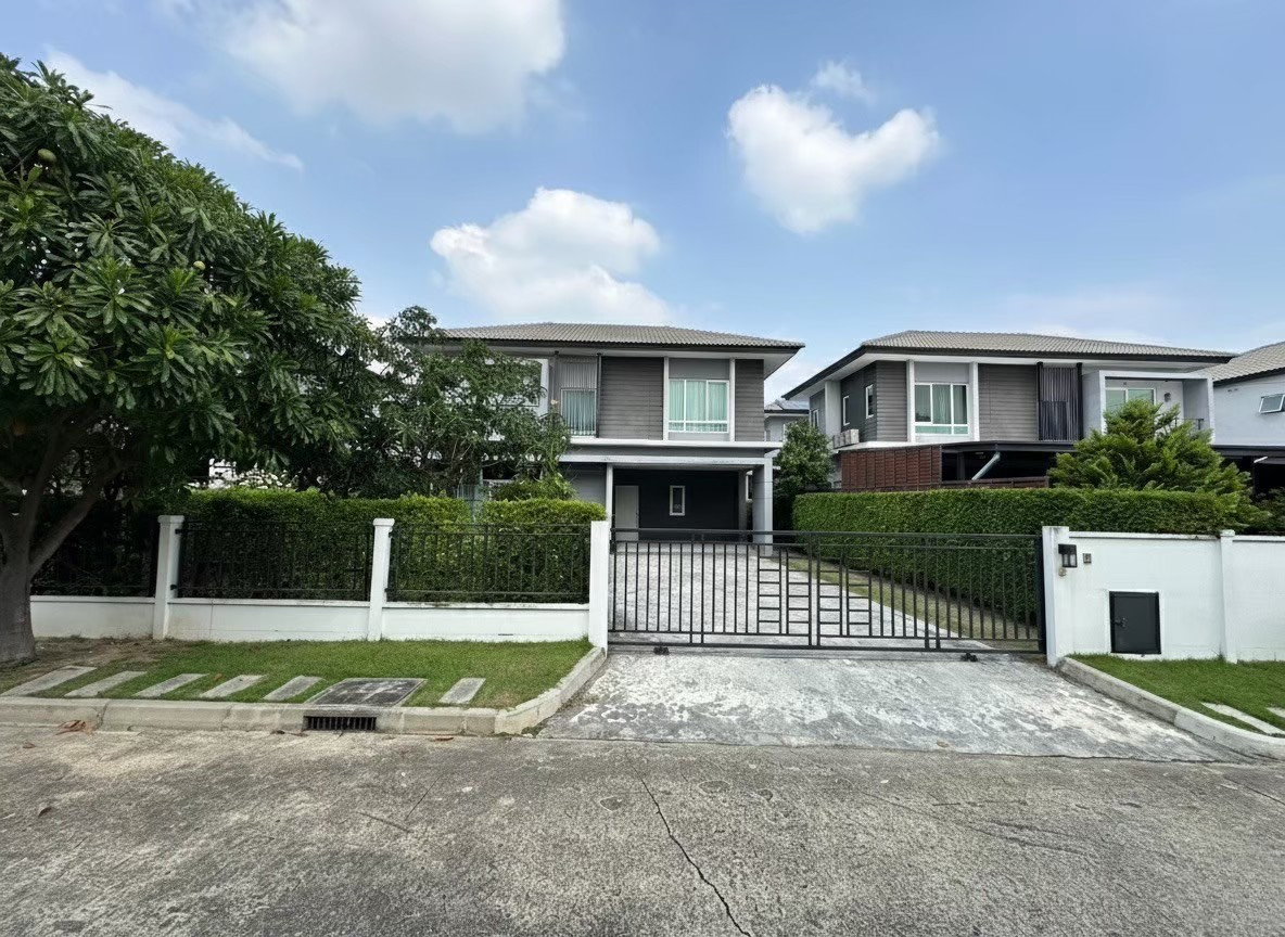 Single House for Rent: The Centro Watcharapol Single House for Rent: The Centro Watcharapol