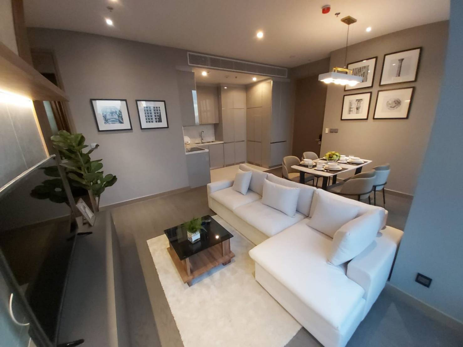 THE ESSE at SINGHA COMPLEX for sale 2 Bed 2 Bath 72sqm. Only 18,800,000 THB !!🔥🔥 Call 065-821-5651 By AG.Pond THE ESSE at SINGHA COMPLEX for sale 2 Bed 2 Bath 72sqm. Only 18,800,000 THB !!🔥🔥 Call 065-821-5651 By AG.Pond