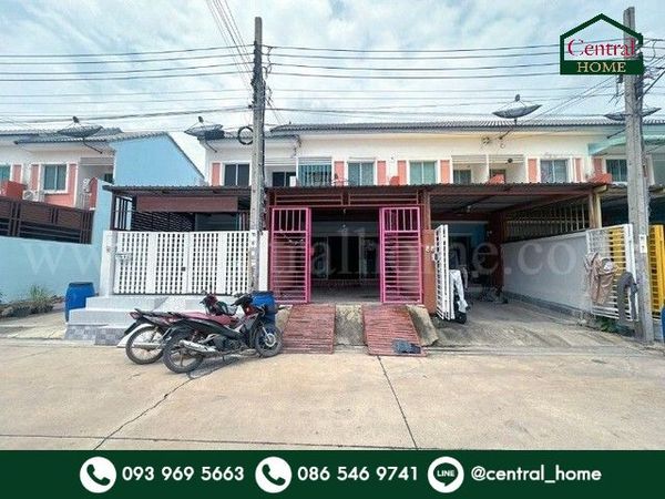 Townhouse Kittinakorn Village, Bang Phli Housing - Lat Wai, cheap price.