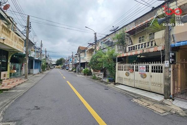 Townhouse for sale, 2 floors, 15 sq m, Serithai - Ramindra Road, Soi Suan Siam 26, near the Pink Line, Nopparat Station.