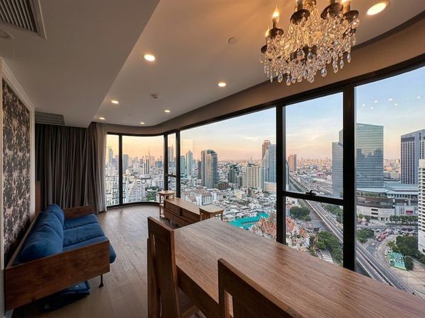 ขายคอนโด Ashton Chula-Silom ชั้น 28 ห้องมุมวิวสวย | 2 ห้องนอน 2 ห้องน้ำ แต่งครบ พร้อมอยู่ ใกล้ MRT สามย่านเพียง 180 เมตร 