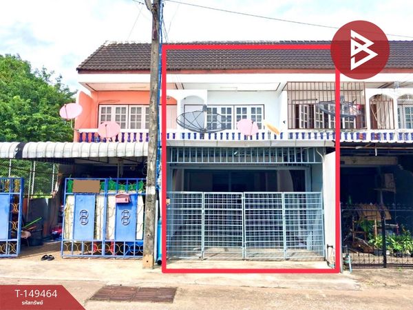 Urgent sale townhouse, Tha Sao, Uttaradit, good location, newly renovated, near Khlong Pho fresh market.